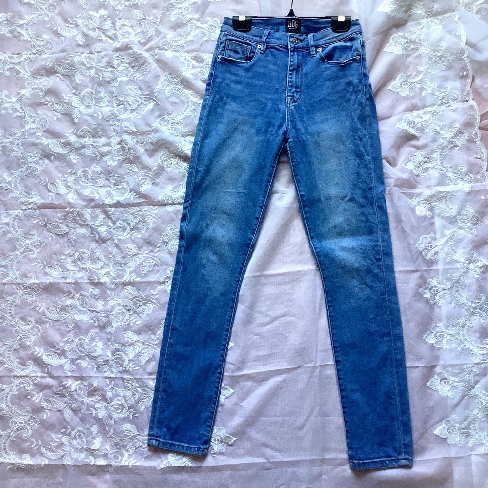 ❤️Urban outfitters BDG high waisted straight leg jeans size 26